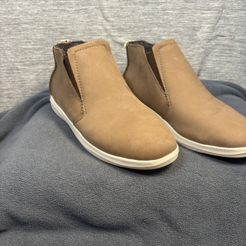 OluKai Hawai'iloa Manu Hope Waterproof Leather Boots Size 9 Womens Slip On 20397